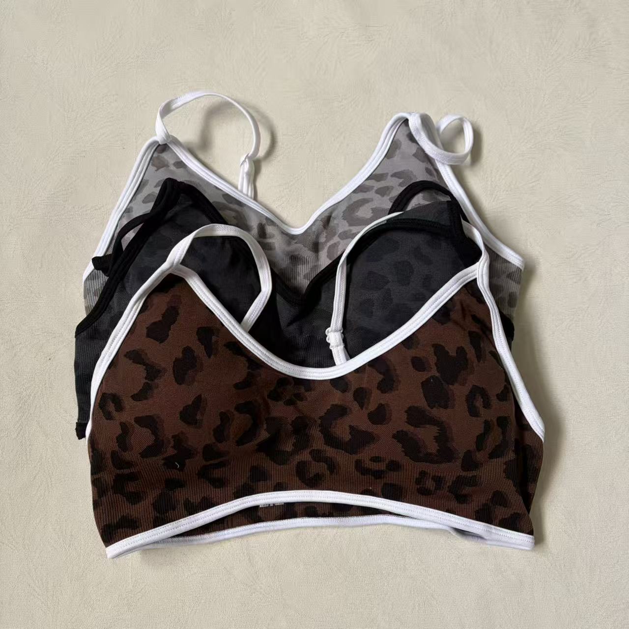Reggiseno sportivo da donna co - Yoga Fitness Logo Design recensione e prezzo
