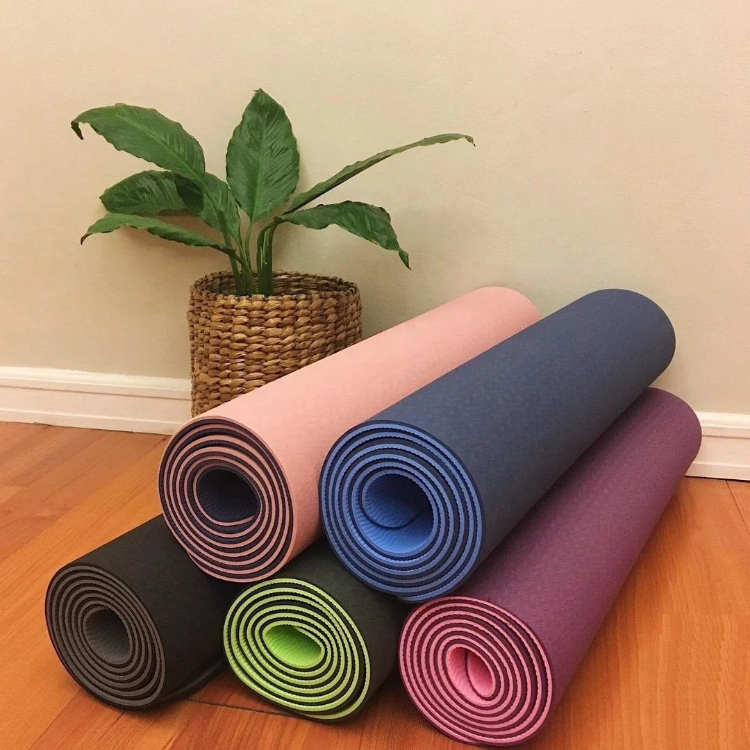 Tappetino Yoga in TPE Antisciv - Yoga Fitness Logo Design recensione e prezzo